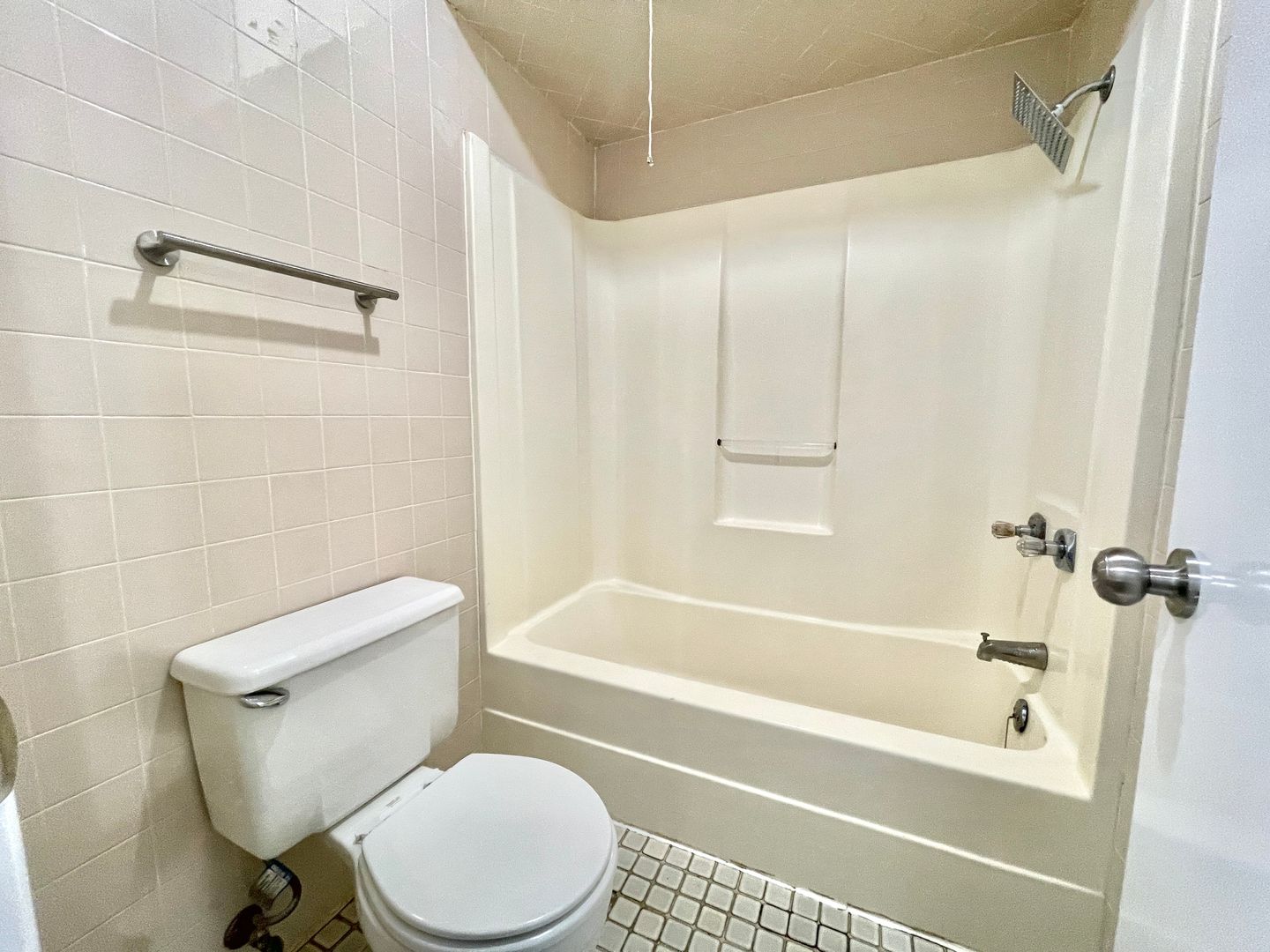 Weslaco Apartment: 222 S. Westgate Dr