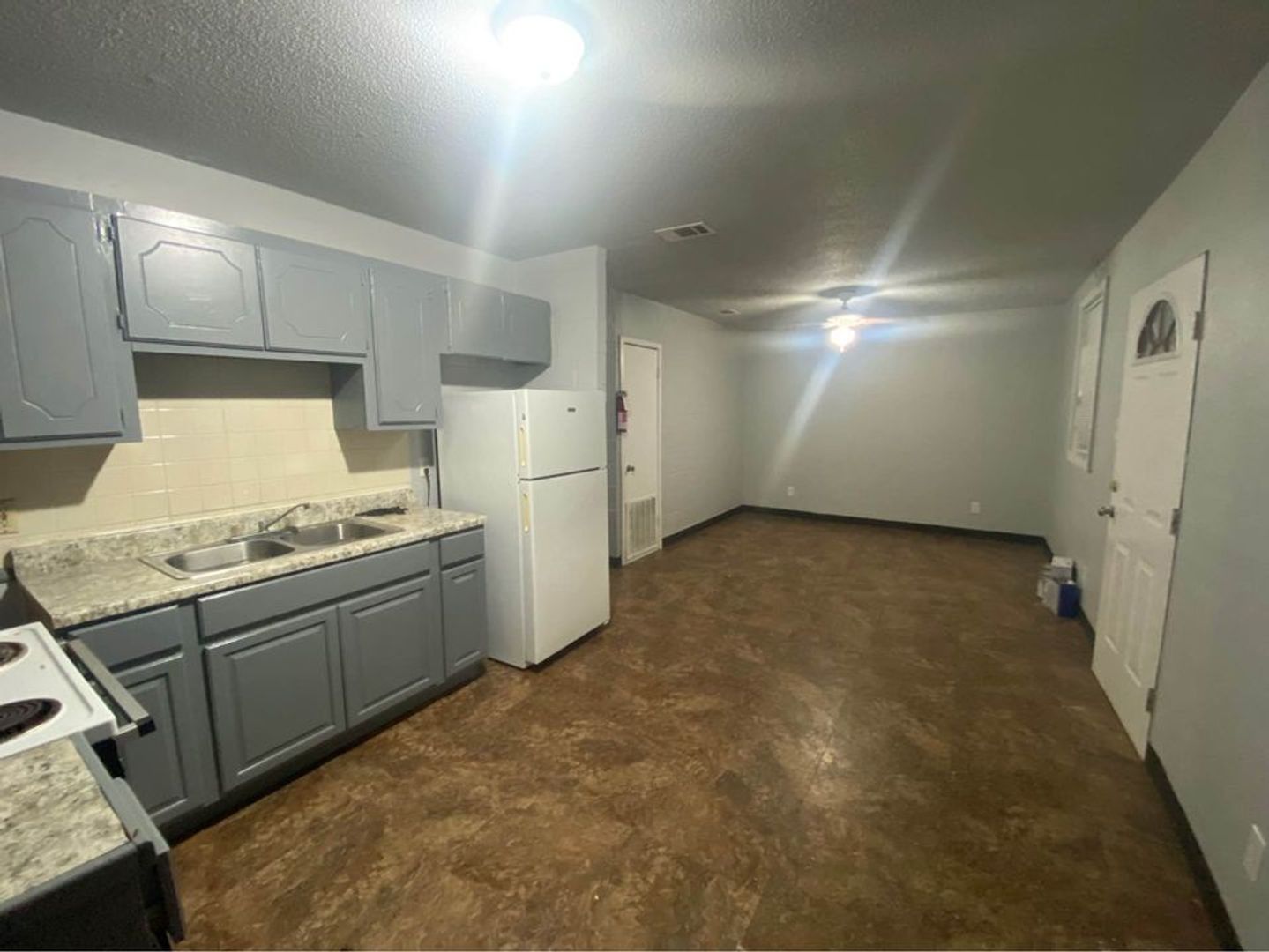 Edinburg Apartment: 1920 E Iowa Rd