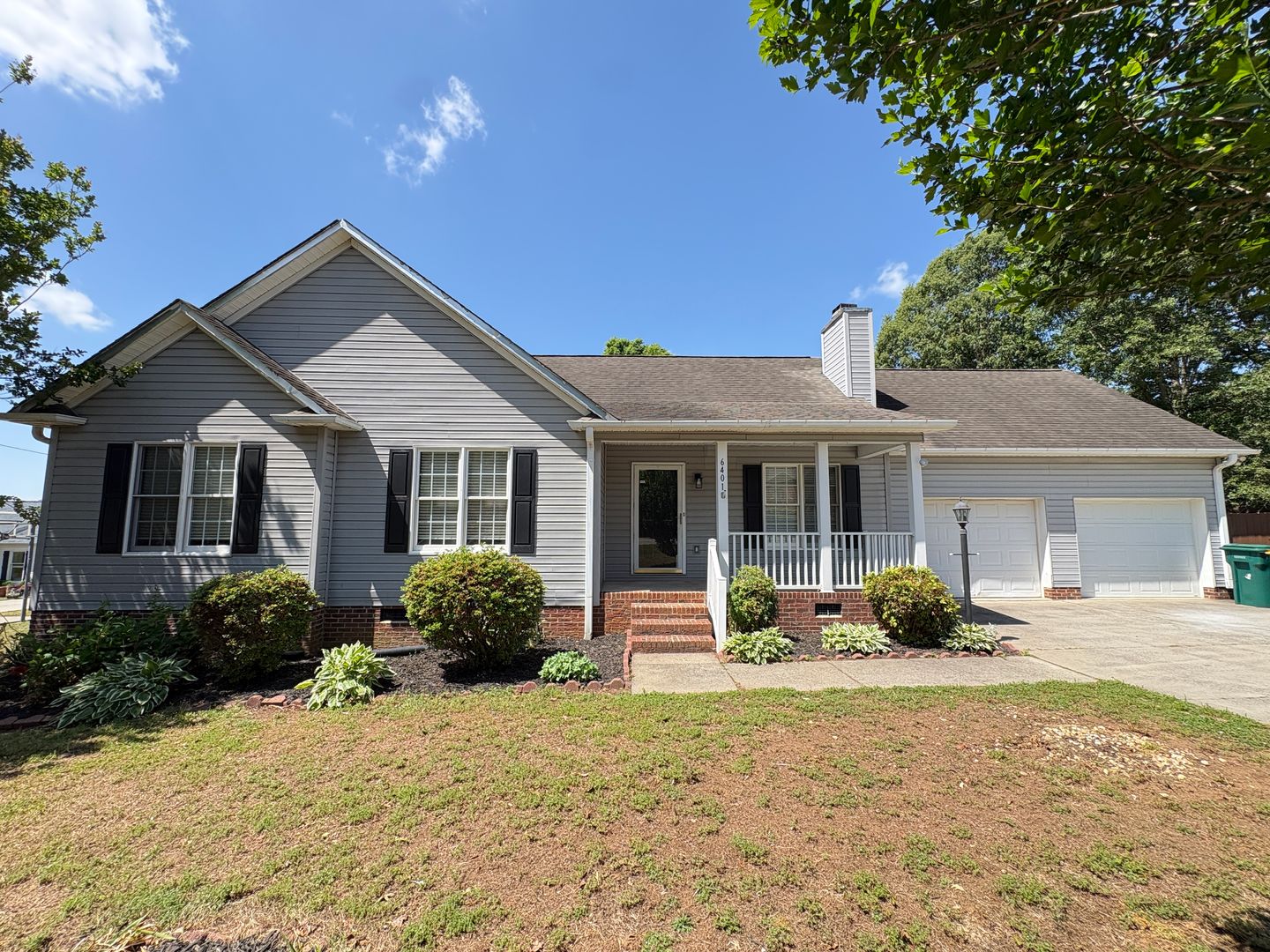 Winston Salem House: 6401 Friendship Ledford Rd