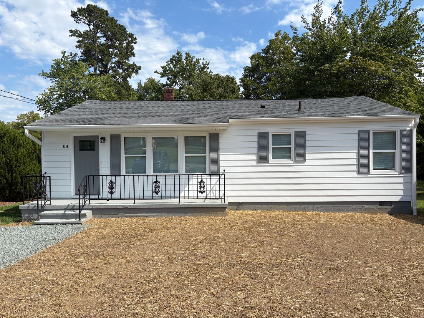 Burlington House: 308 Chapel Hill Road