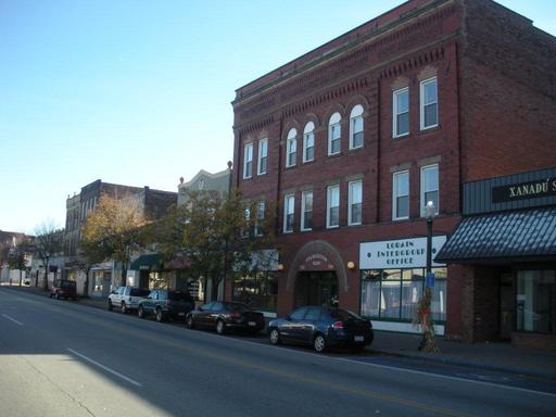 710 #201 Broadway Ave.