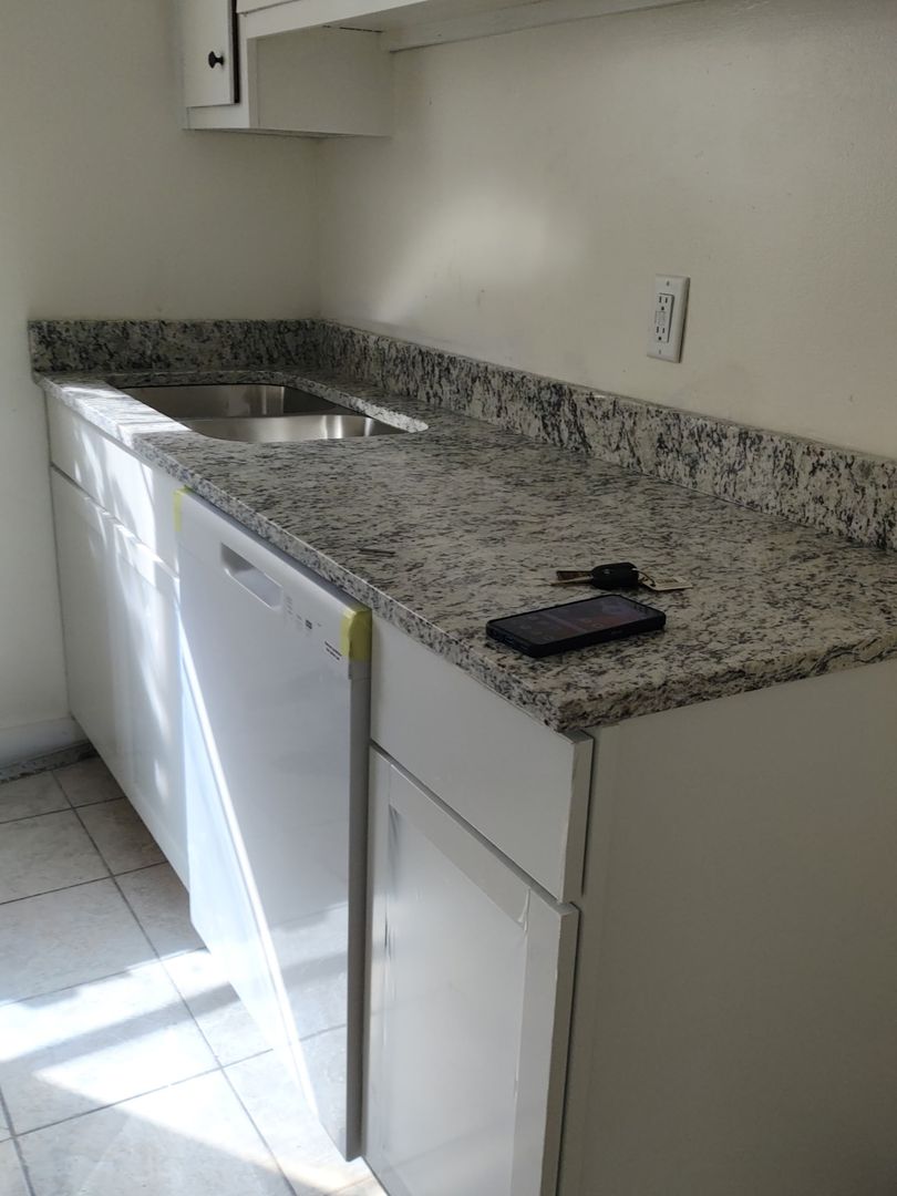 Lorain Apartment: 1102,1120-1140 East Erie Ave.