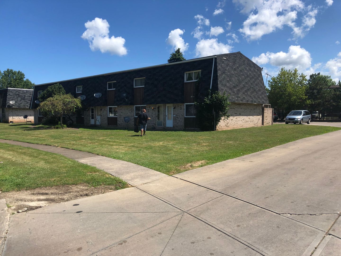 Lorain Apartment: 5707 Ashland Ave.