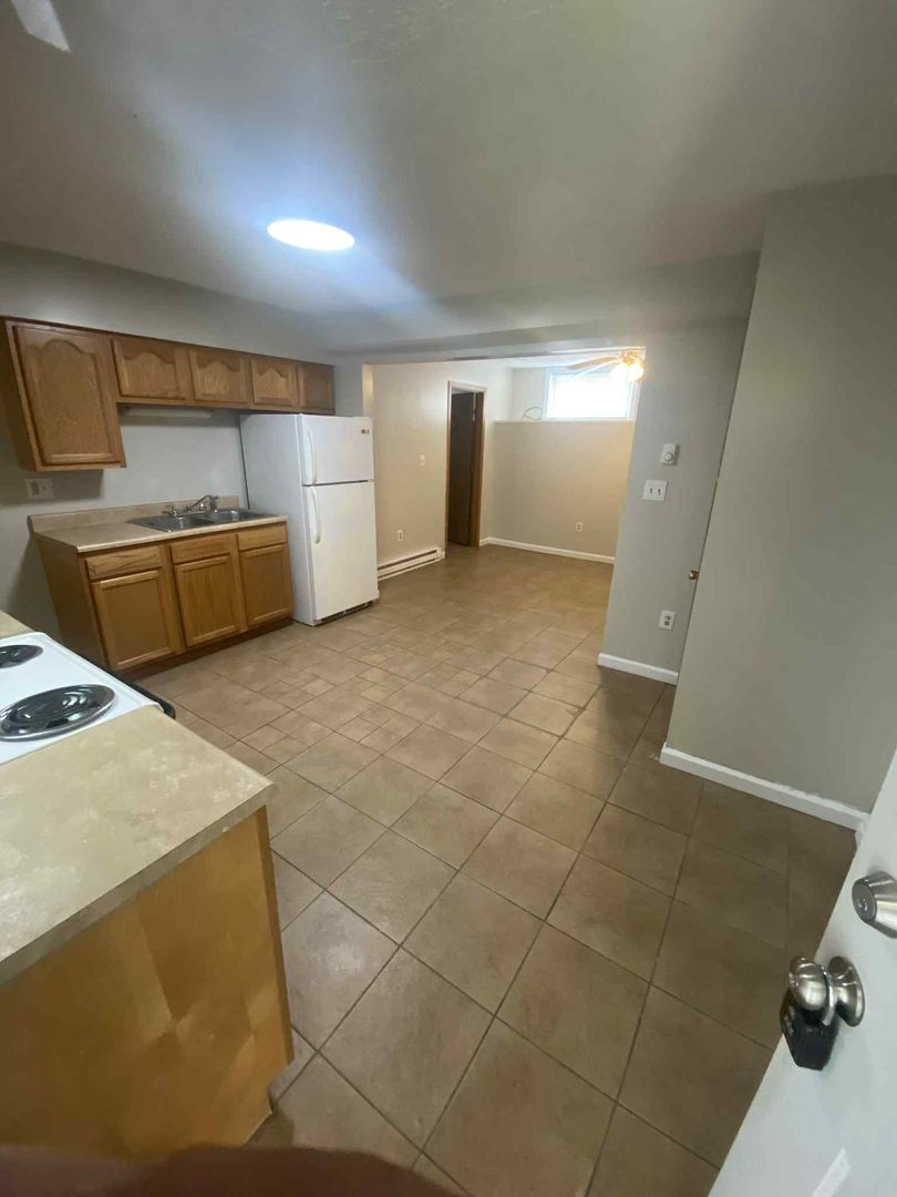 Frostburg Apartment: 29 McCulloh