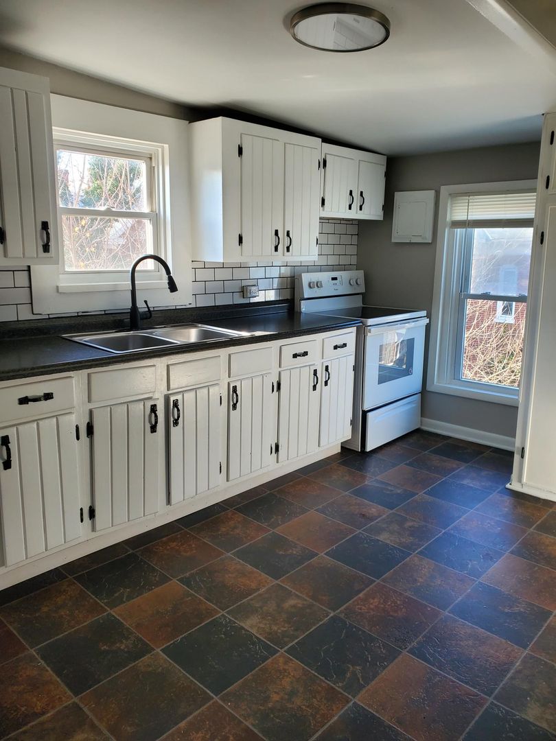 Hagerstown Apartment: 649/651 Potomac Ave