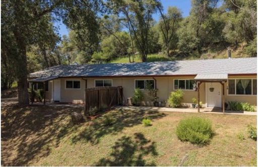 East Sonora Duplex on large open lot – photo 1
