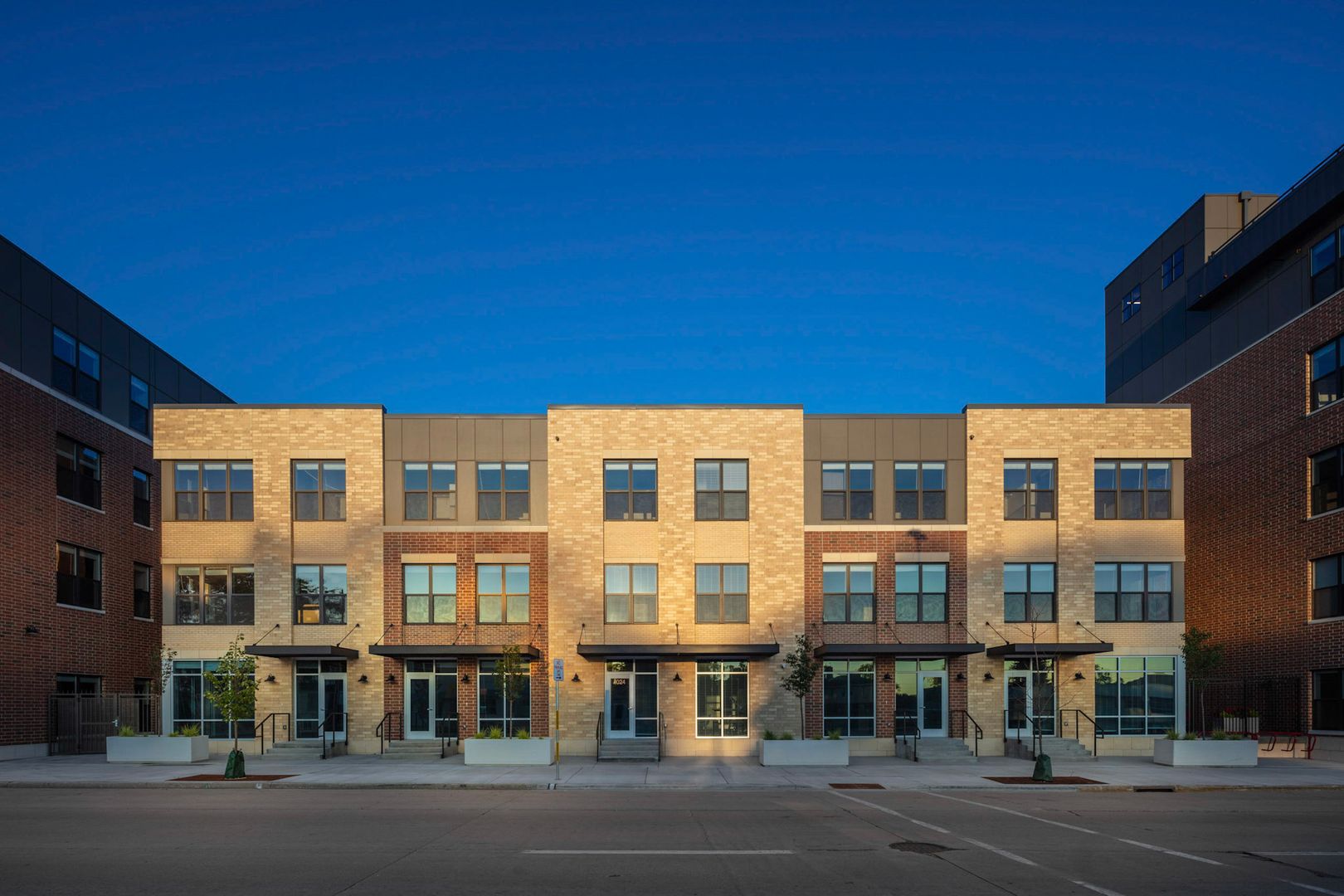Madison Apartment: 1020 S. Park Street