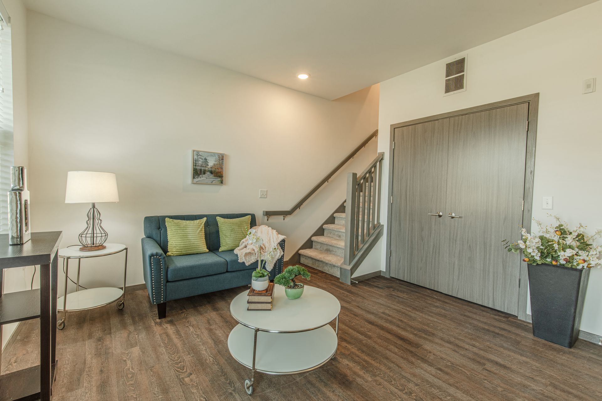 Middleton Apartment: 2411 Parmenter Street