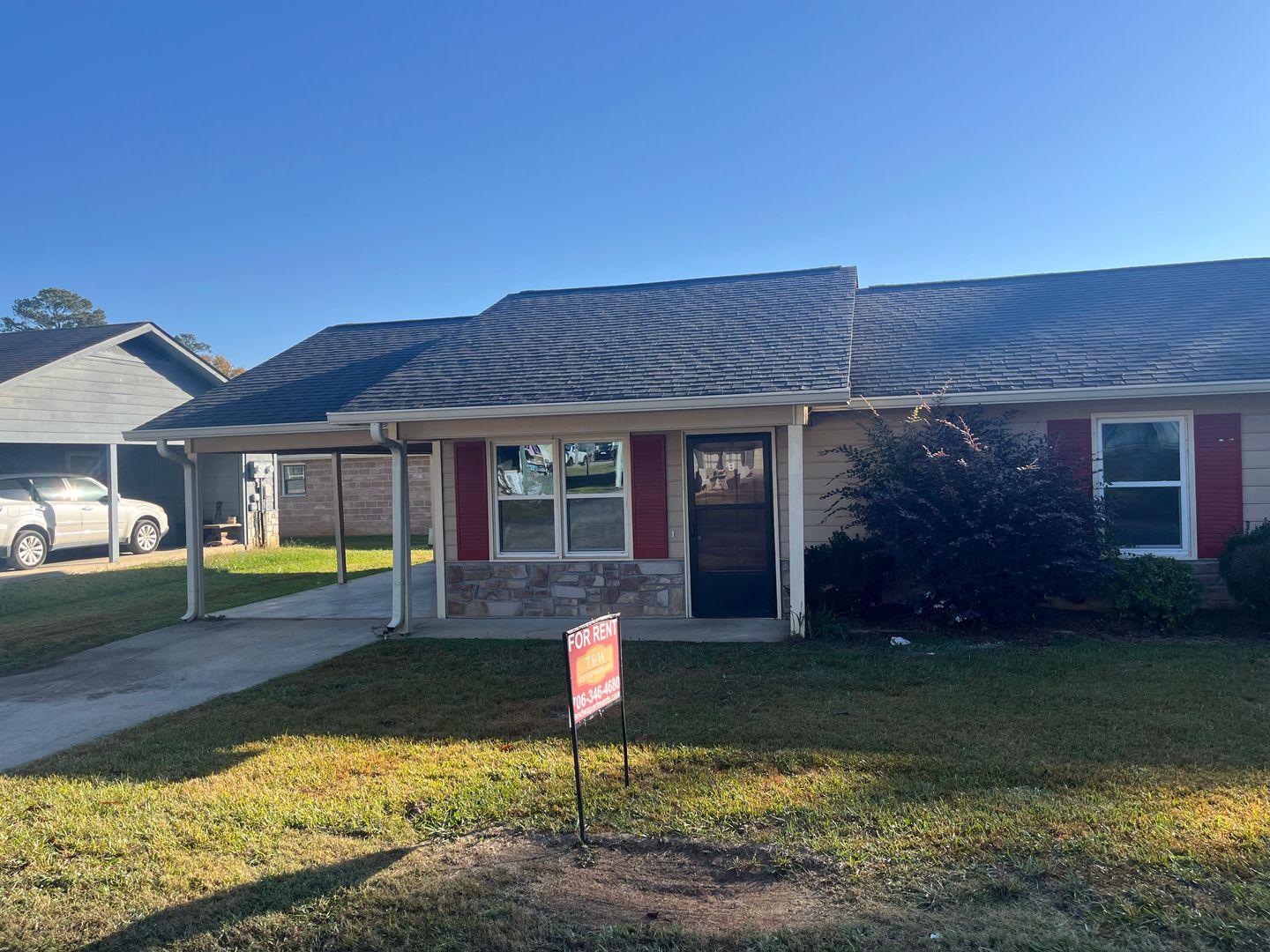 Rome Apartment: 224 Hennon Drive