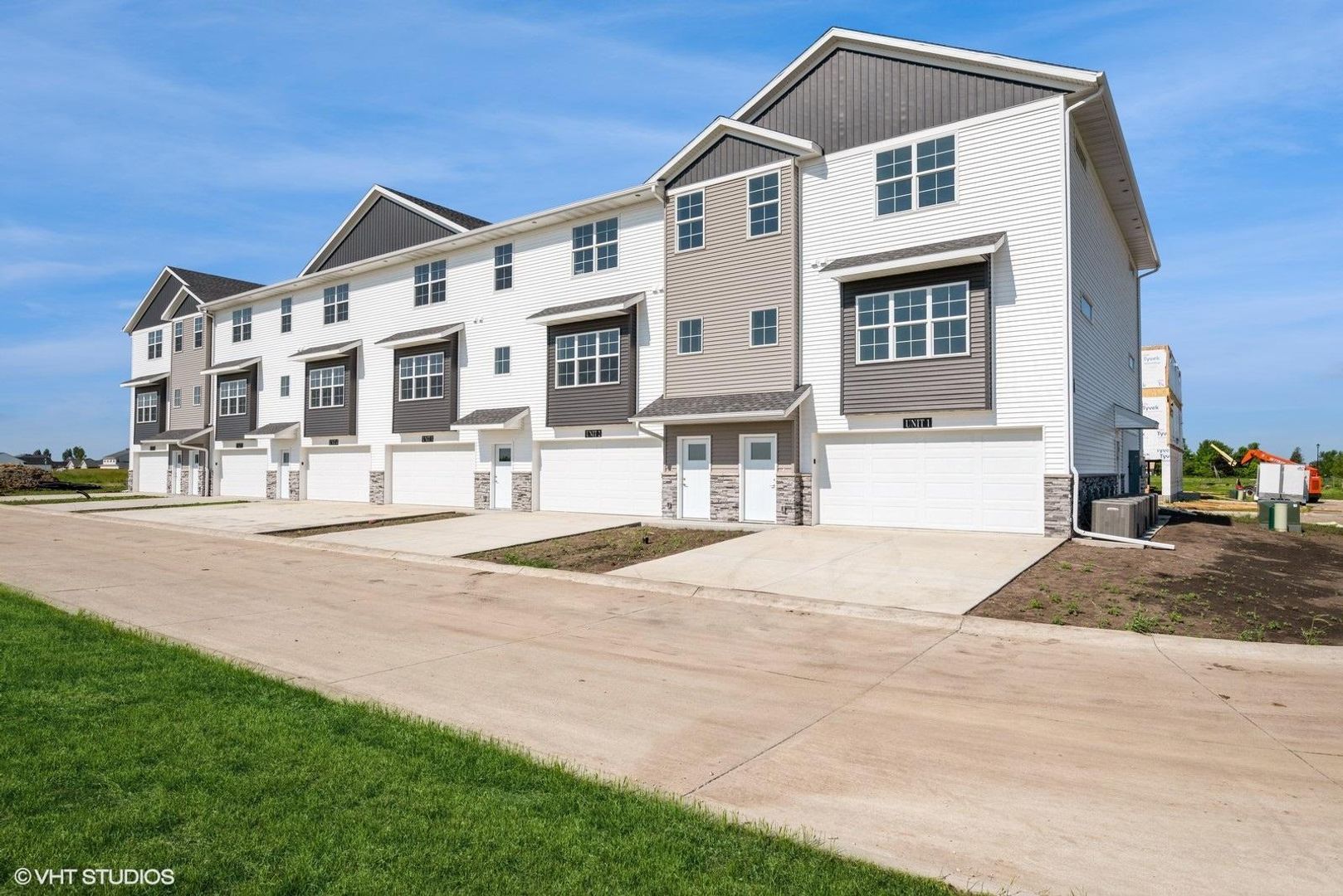 Marion Apartment: 2813 Rookwood Ln