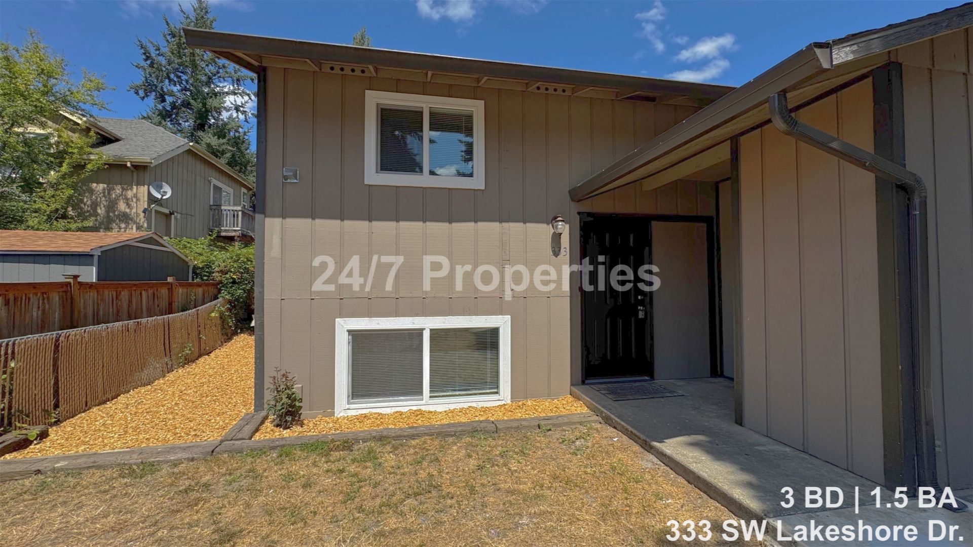 Estacada Multiplex: 333 SW Lakeshore Dr.
