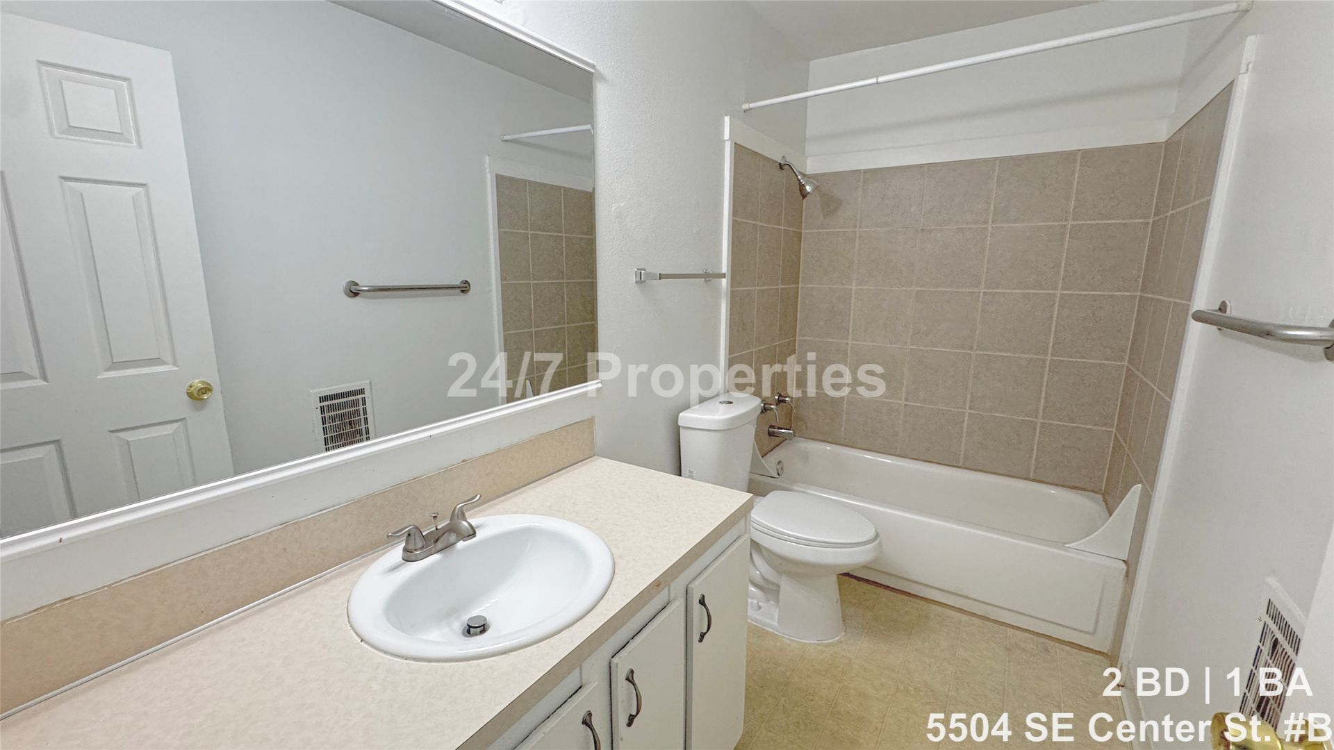 Updated 2 BD | 1 BA w/ Parking - FoPo 9 of 10