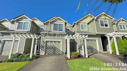 Comfortable 3 BD | 2.5 BA Townhome - West Linn – photo 1