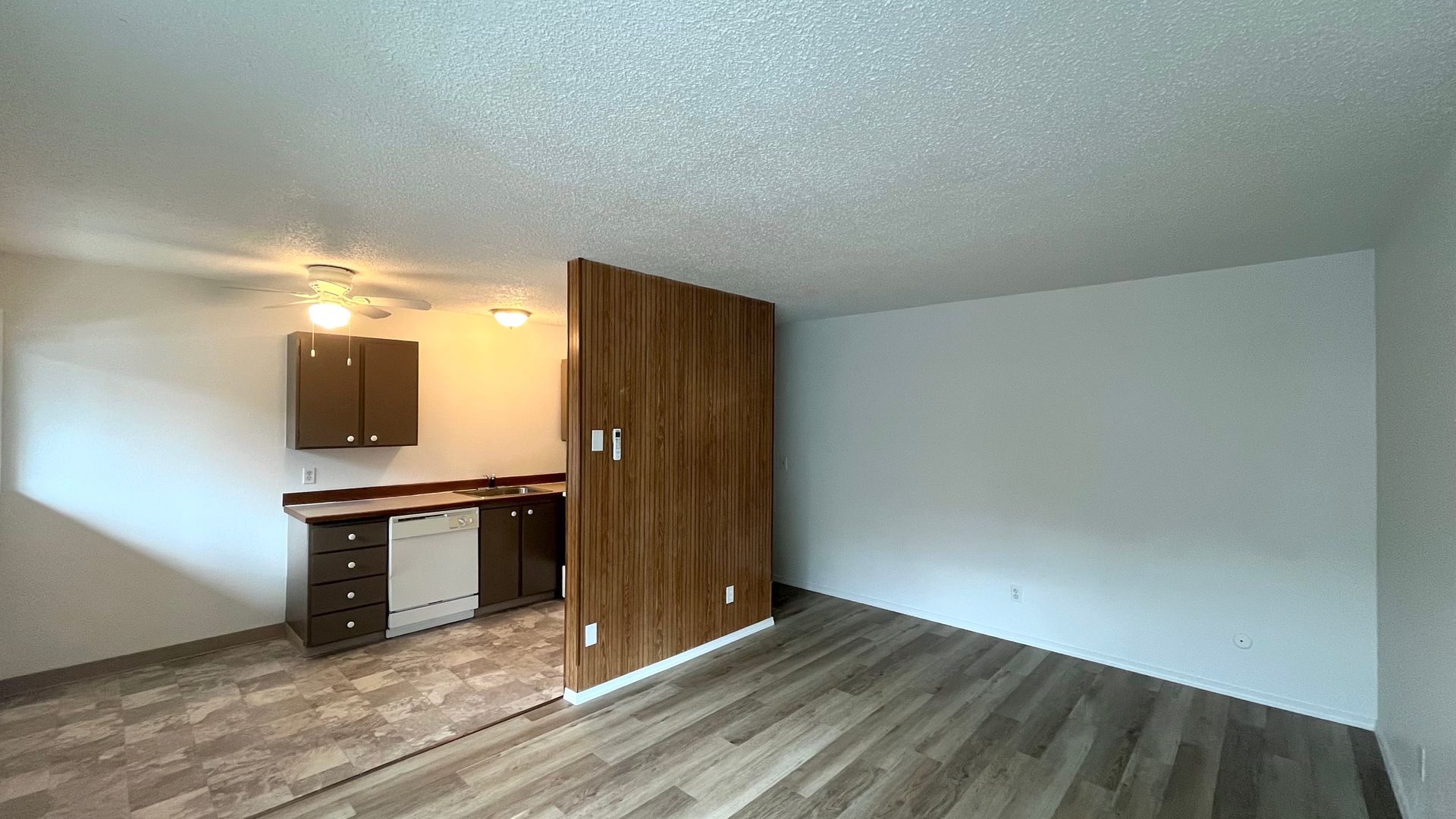 Portland Apartment: 401 SE 27th Ave.