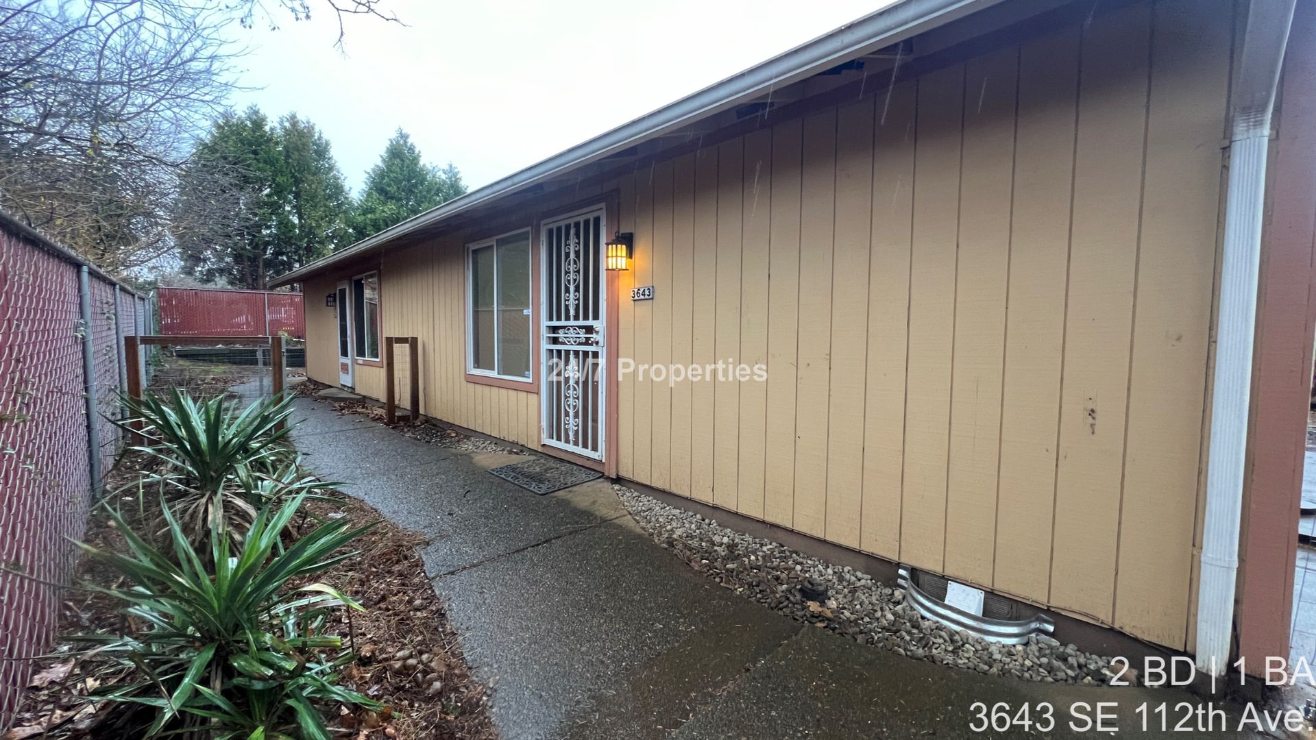 Portland Apartment: 3643 SE 112th Ave.