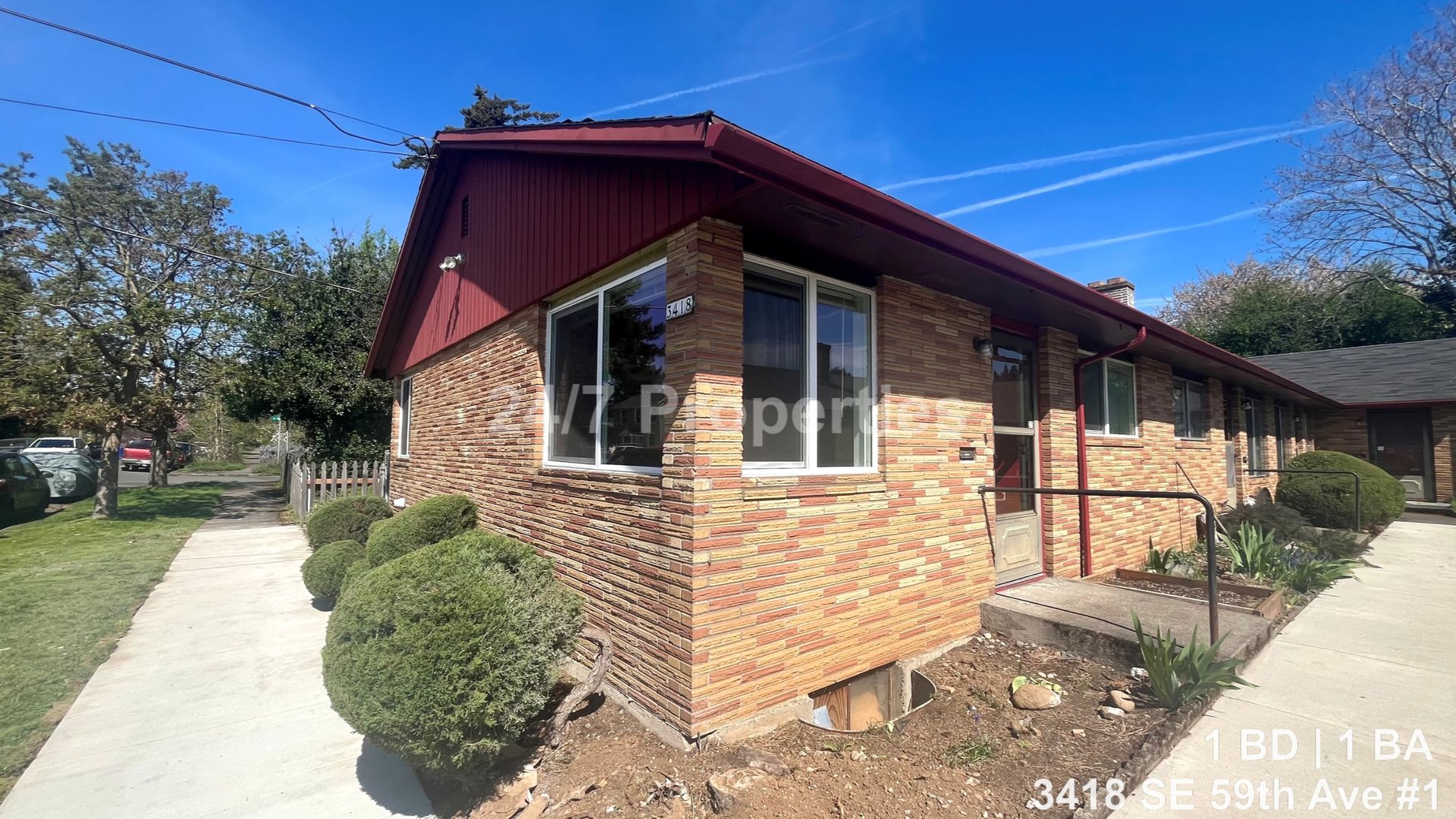 Portland Apartment: 5917 SE Powell Blvd.