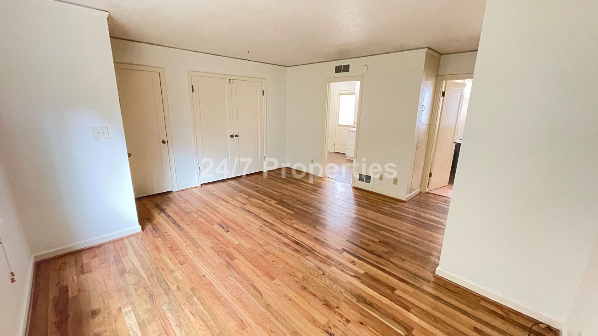 Portland Apartment: 3425 SW 11th Ave. - Unit 4