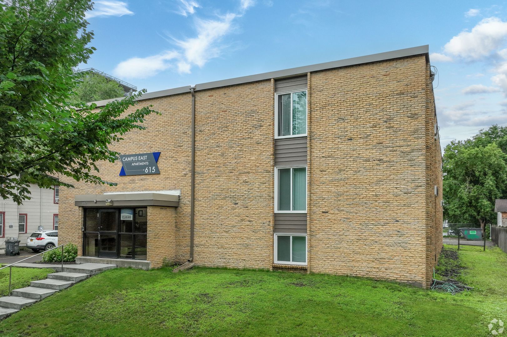 Minneapolis Apartment: 615 15th Avenue SE