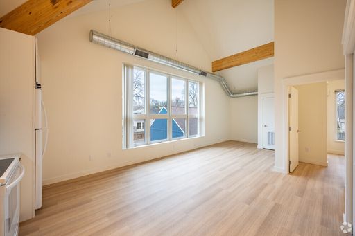 1 bedroom 1 Bath along Minnehaha Parkway – photo 1
