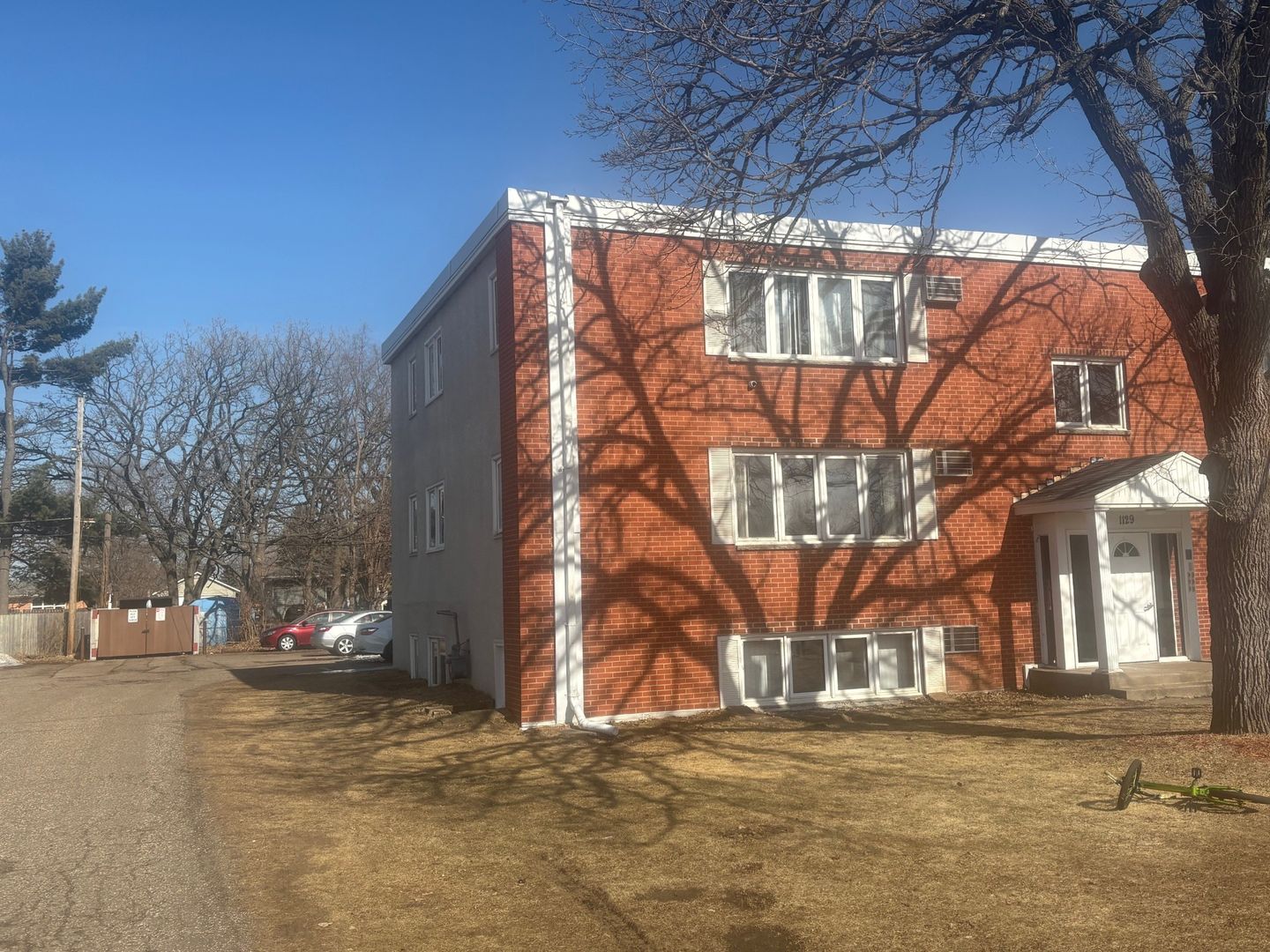 Spring Lake Park Apartment: 1121 - 1129 79th Avenue NE