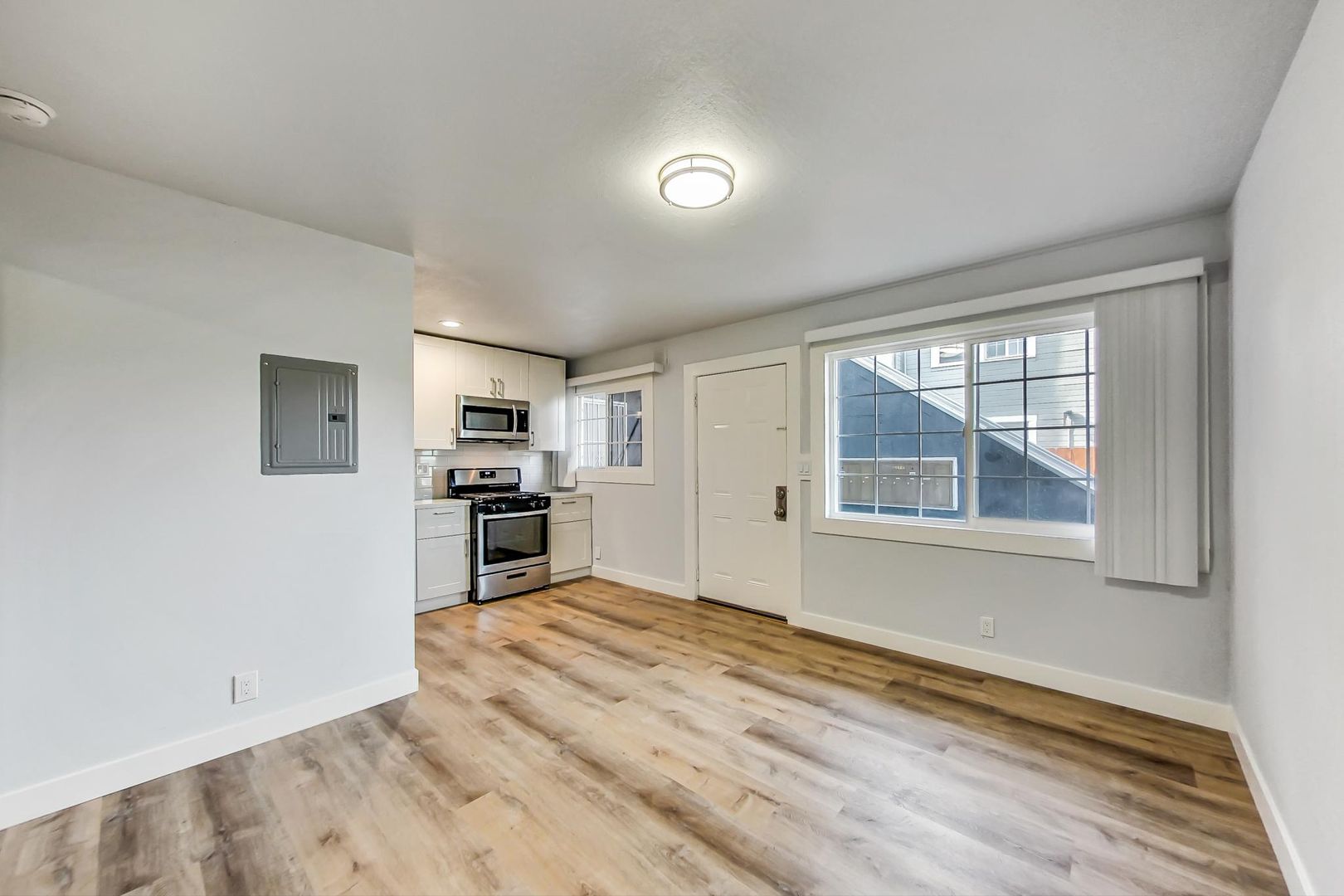 678 37th Street - Main Image
