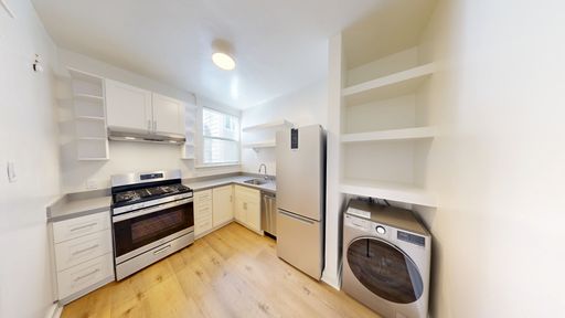 Renovated Studio with Washer/Dryer in Nob Hill – photo 1