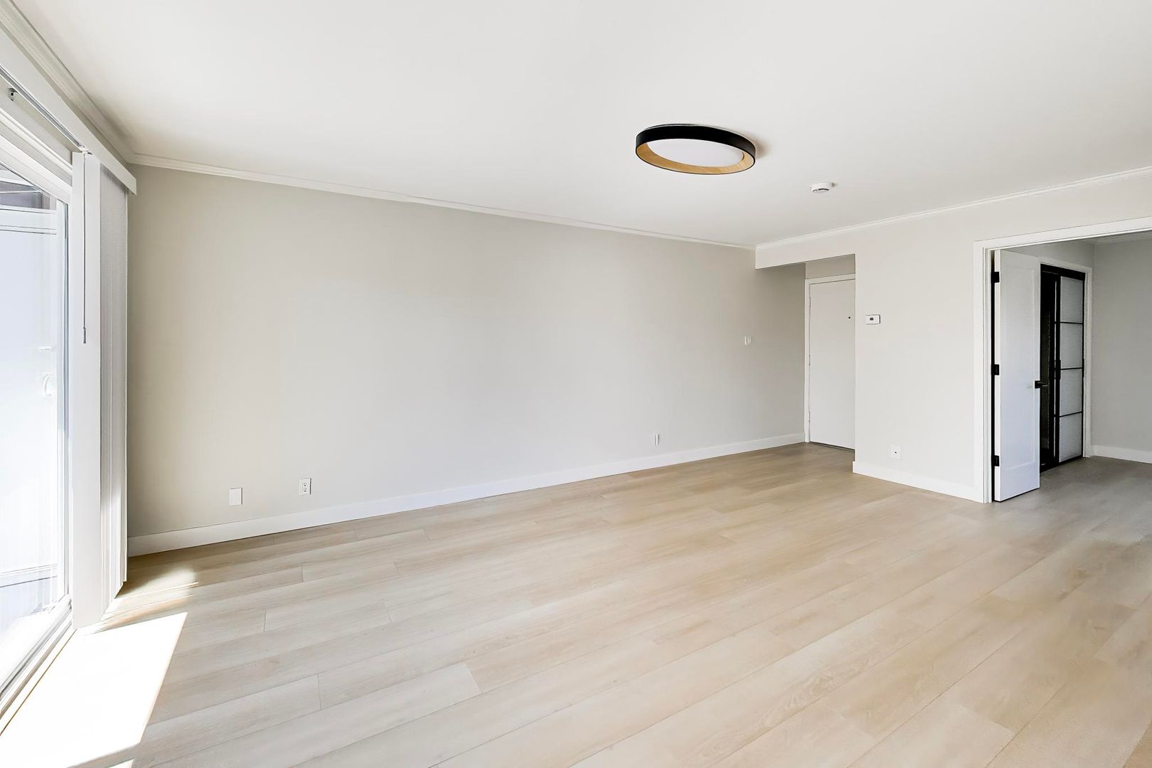 1265 Oak Grove Avenue - Main Image