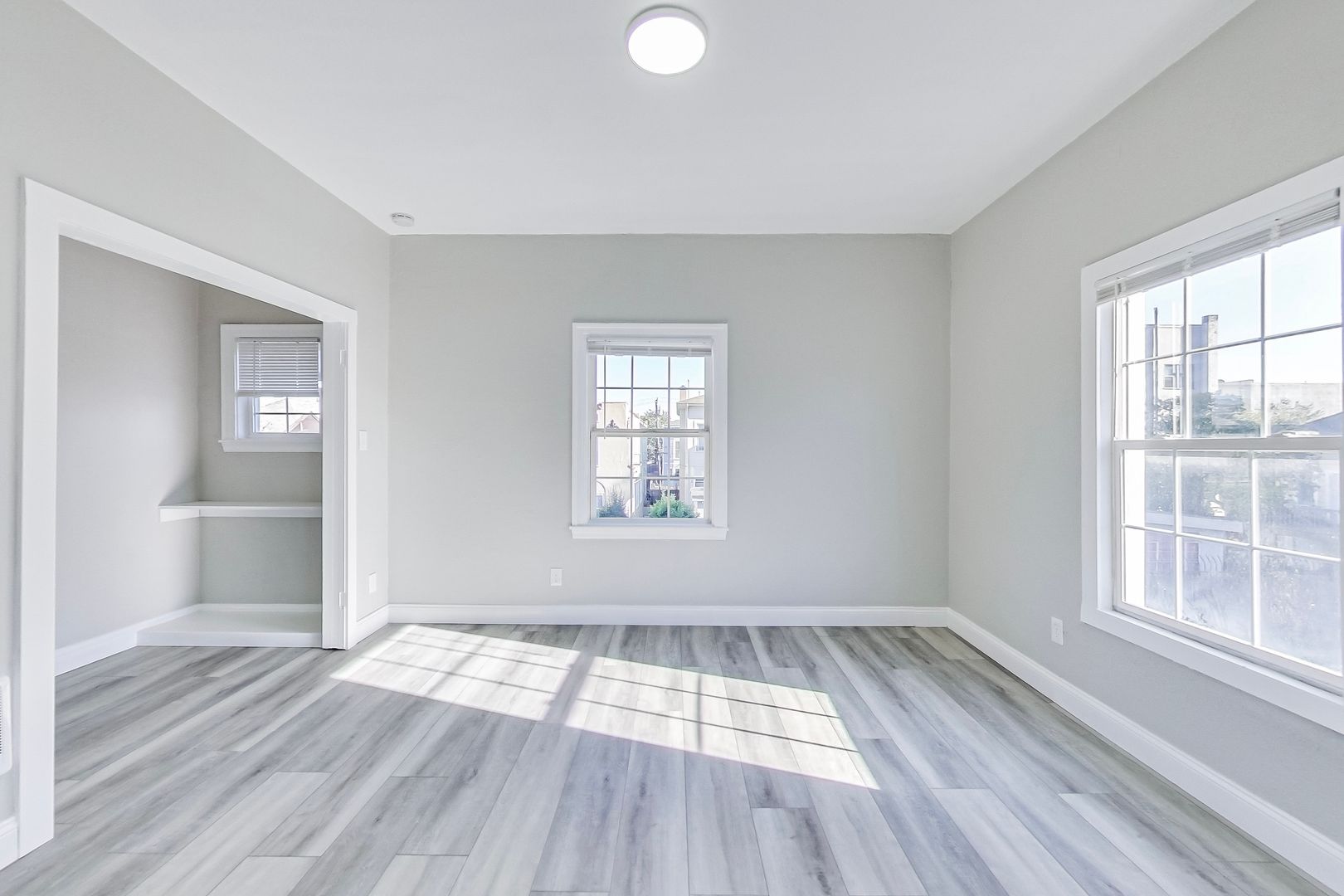 1824 Linden Street - Main Image