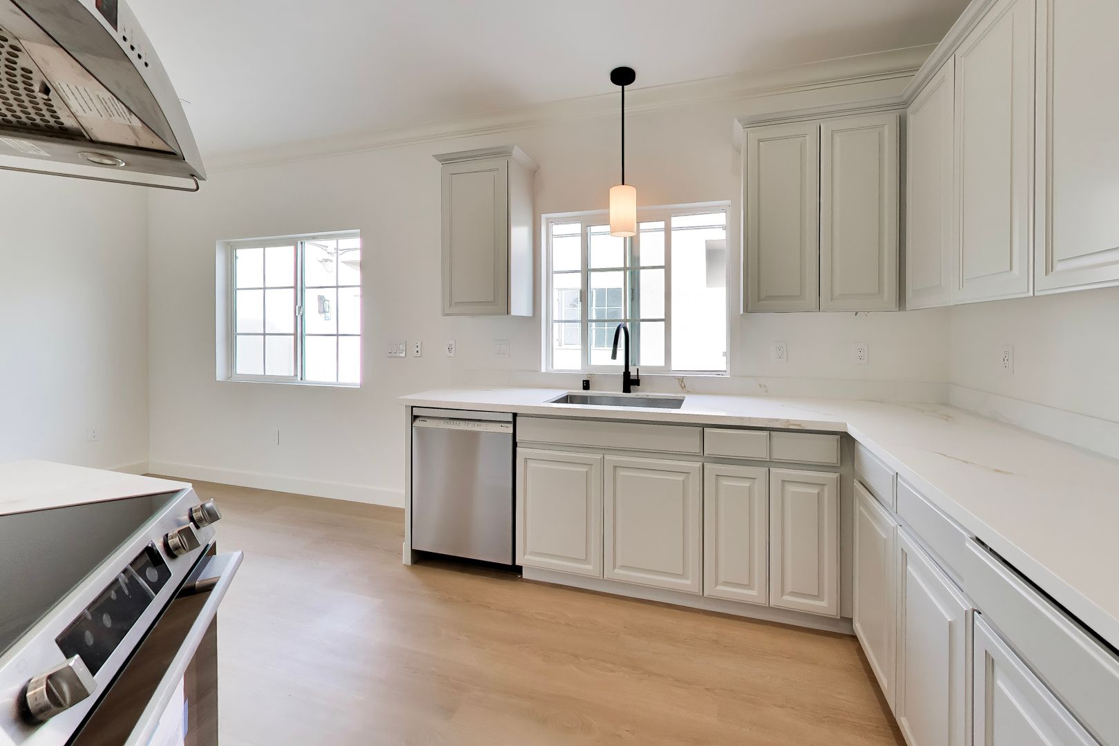 568 Glenwood Avenue - Main Image