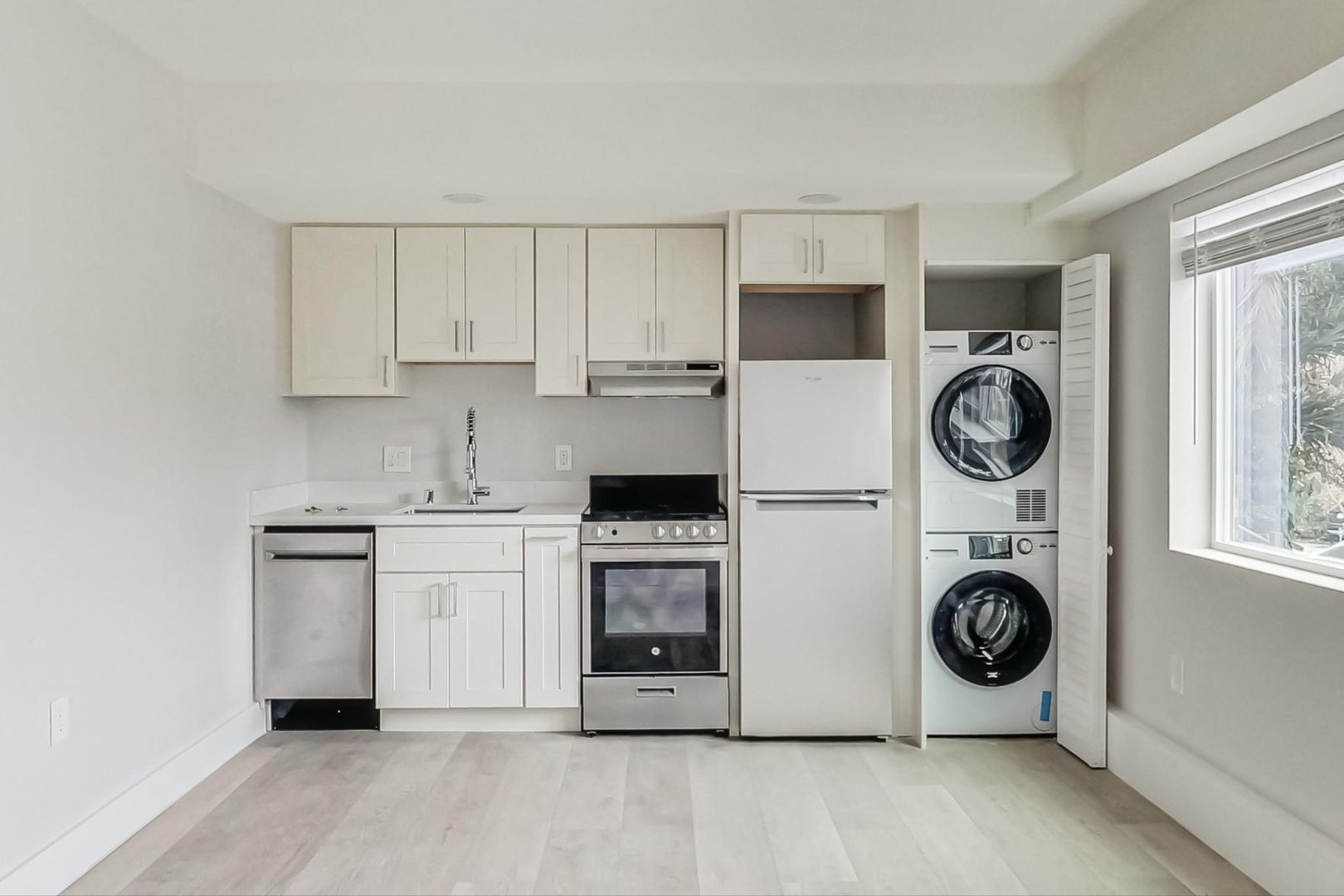 768 Walker Avenue - Main Image