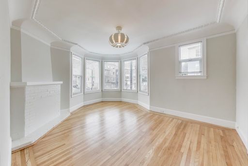 Brand Newly Updated 4 Bedroom Victorian Flat On Masonic! – photo 1