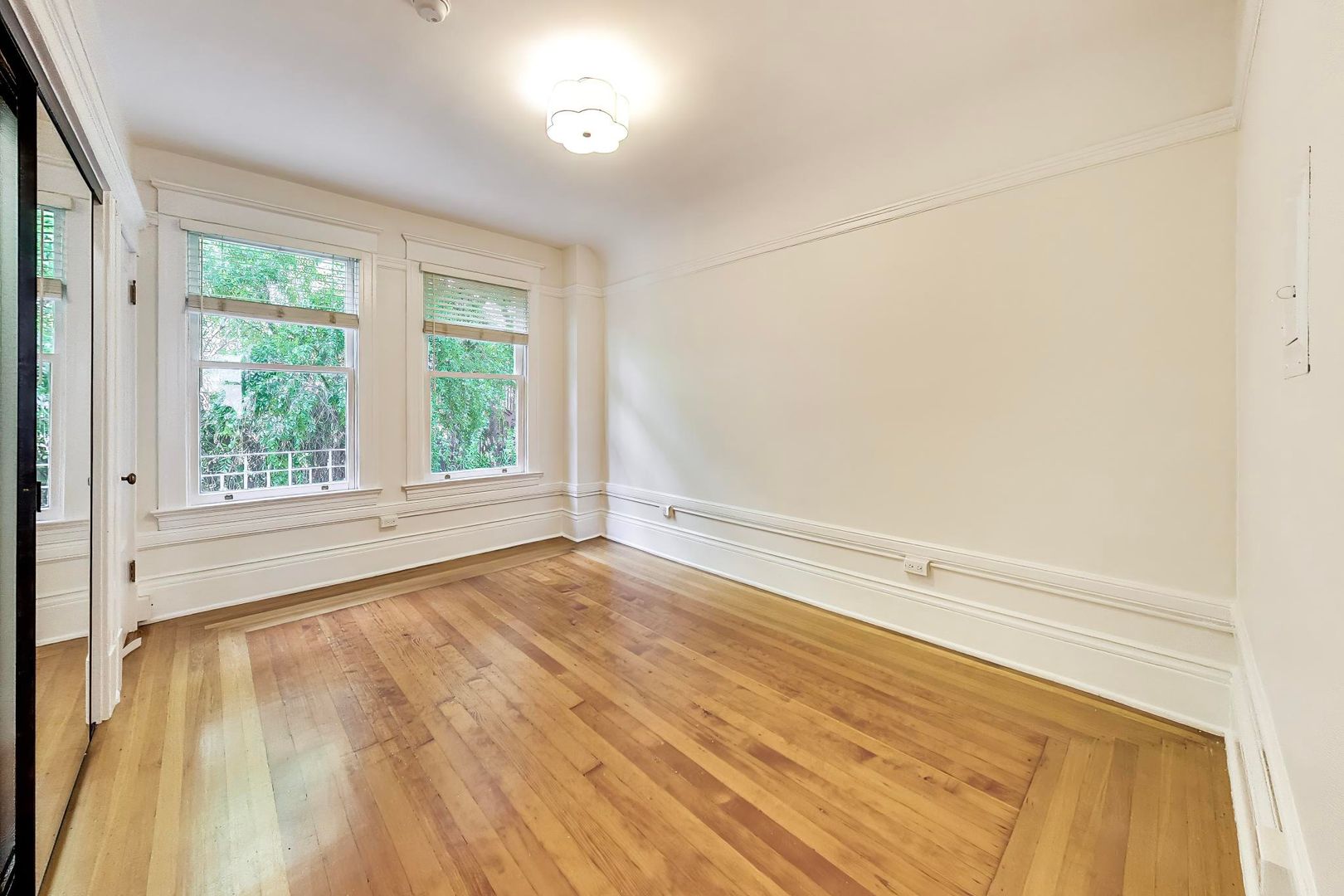 860 Bush Street - Main Image