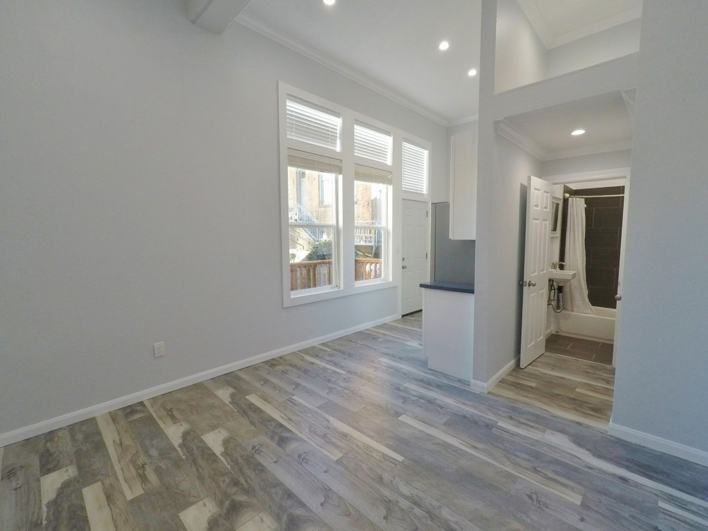 518 7th Street - 11 - Main Image