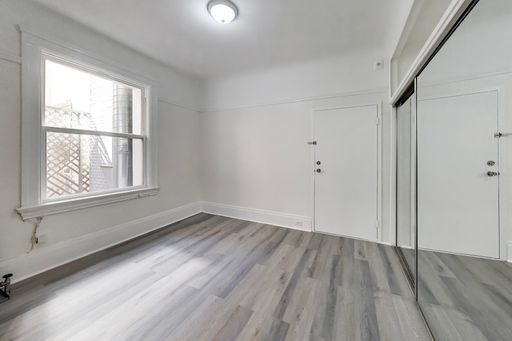 Updated Studio with modern kitchen and flooring in the Heart of Nob Hill! – photo 1