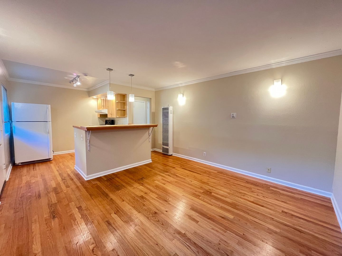 329 Lester Avenue - Main Image