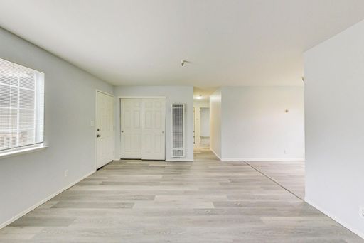 Beautifully Renovated 3BD/1BA in Oakland’s Sausal Creek Neighborhood – photo 1