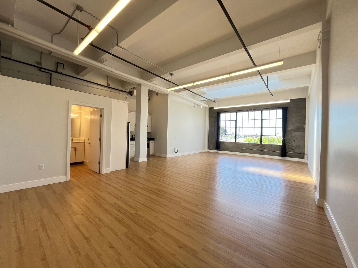 5701 International Boulevard - Main Image