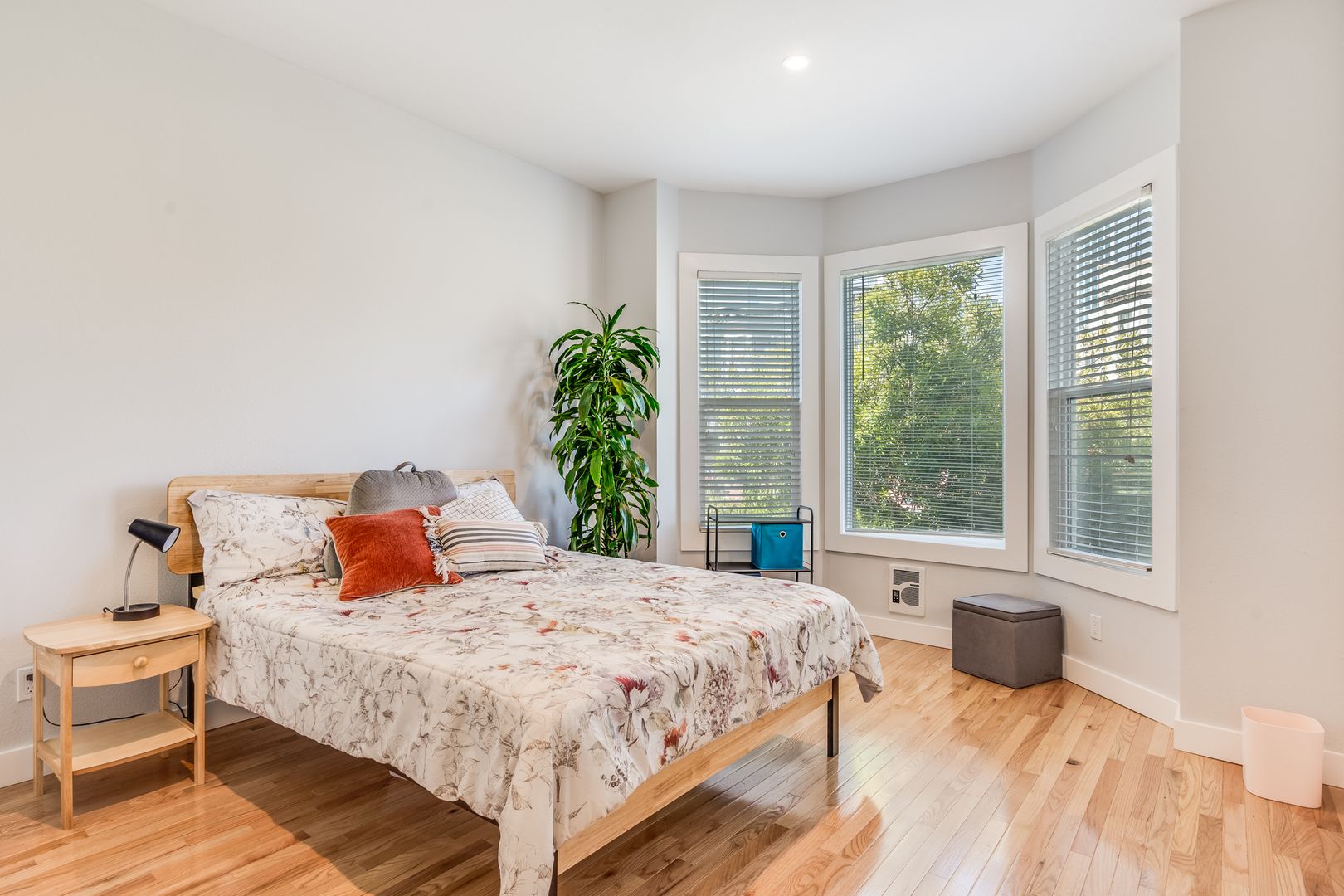 472 3rd Street - Main Image