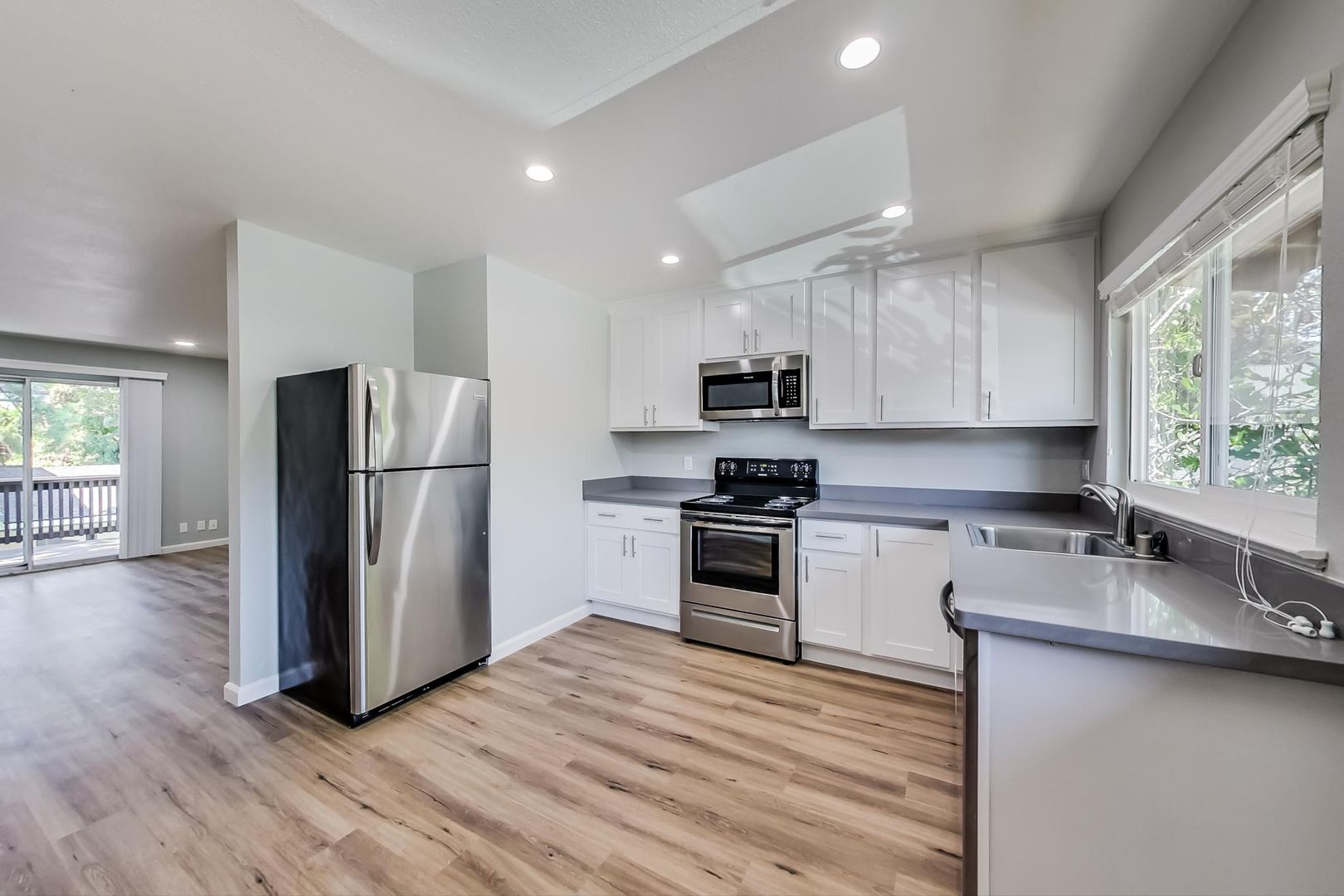 300 Franciscan Court - Main Image