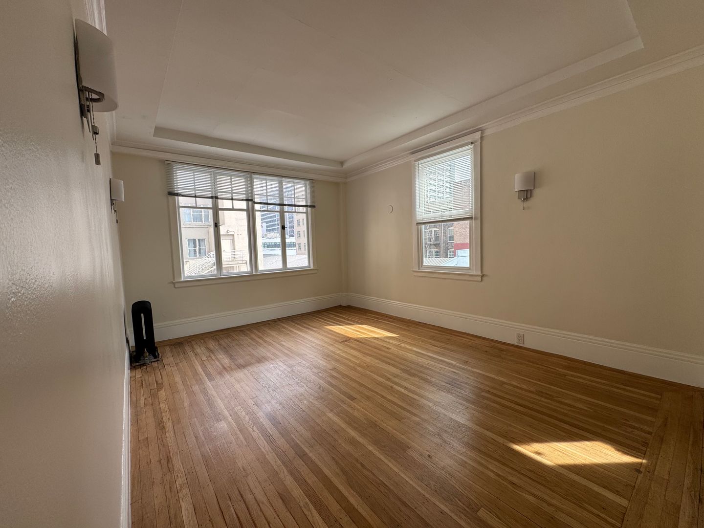 565 Geary Street - Main Image