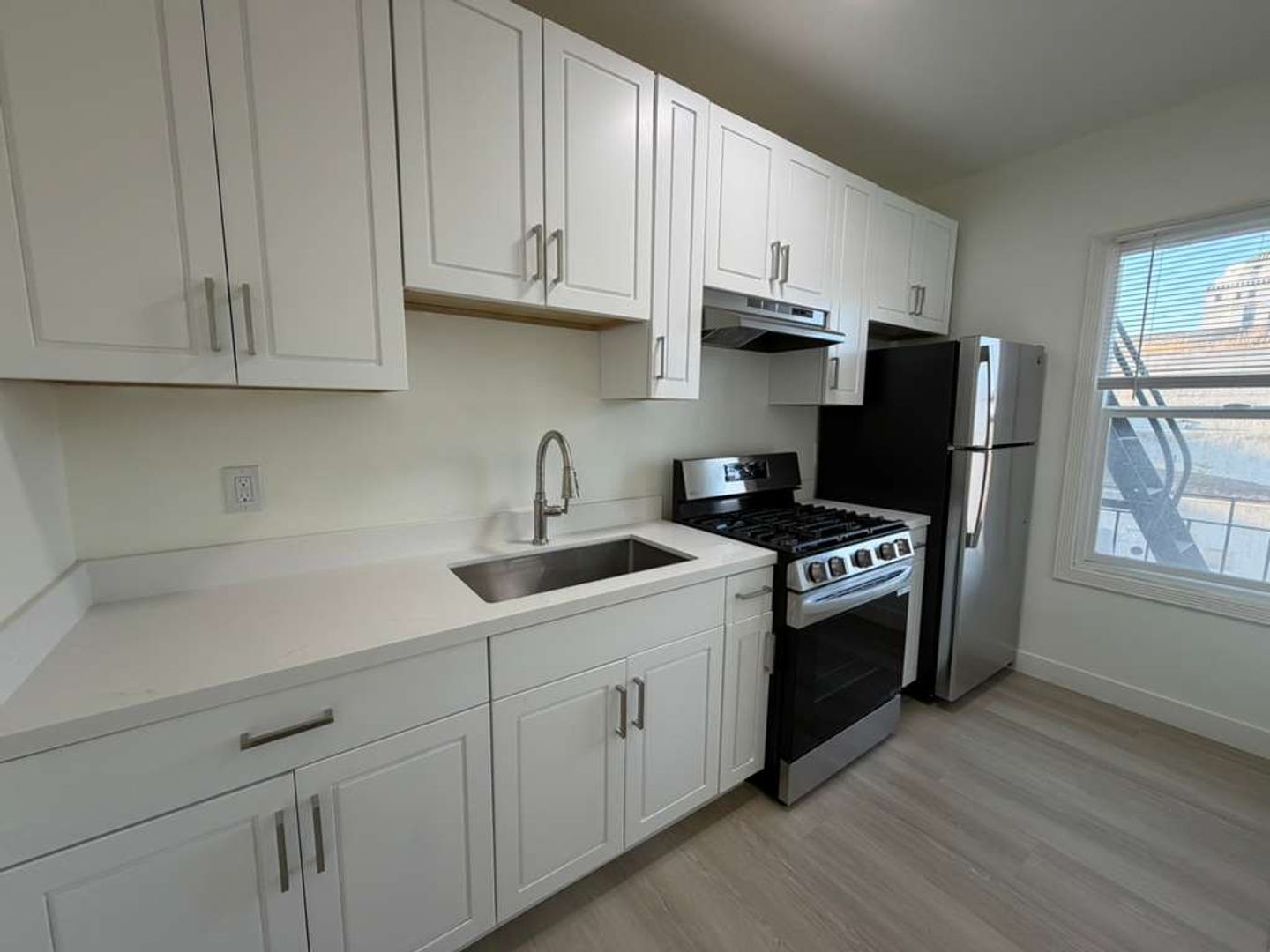 71 10th Street - Main Image