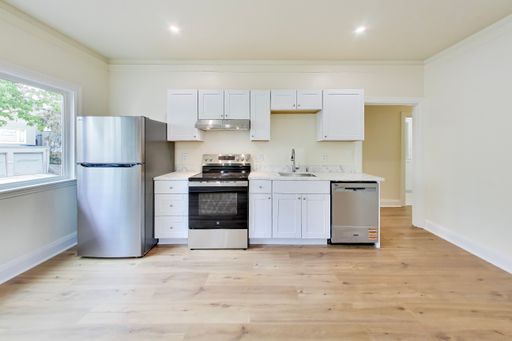 Spacious Brand New remodeled 4BR Apartment lwith Open Layout |1025 Sq Ft | Prime Berkeley Location – photo 1