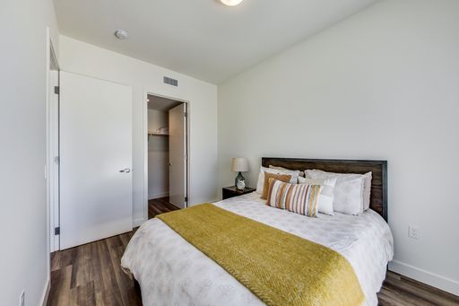 Brand New 1BD at Oakland's Newest Luxury Community – photo 1