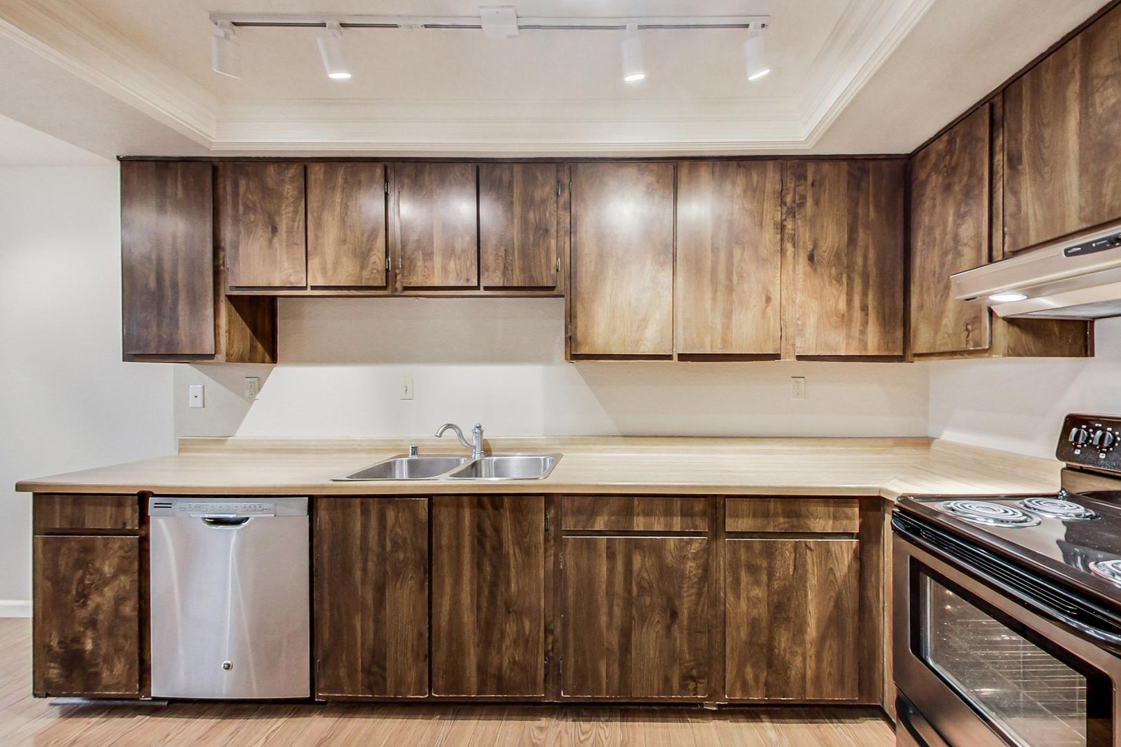 46958 Masonic Terrace - Main Image