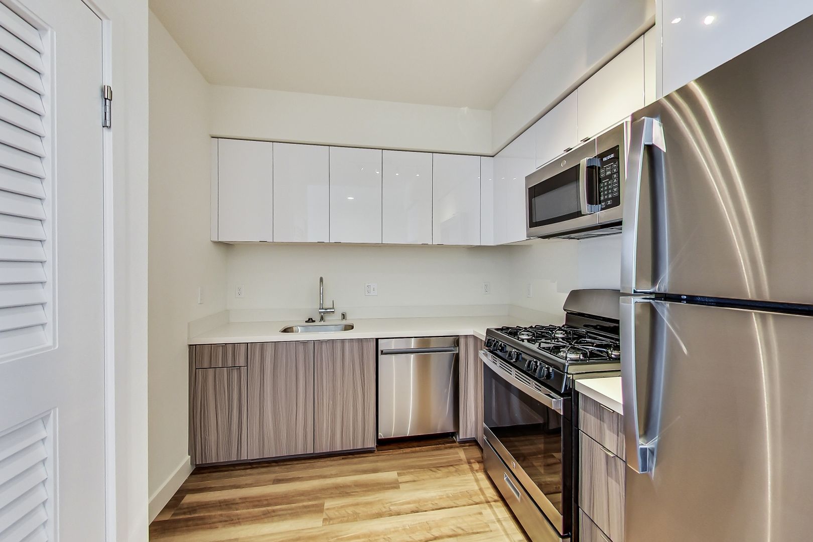 950 63rd Street - Main Image