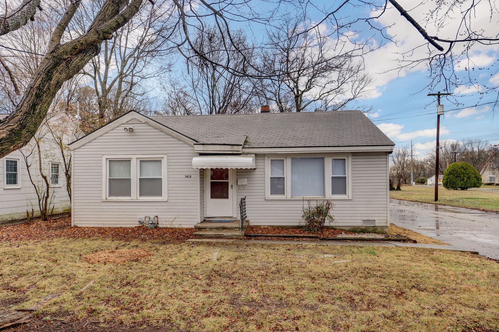 Springfield House: 1413 S Roanoke Ave