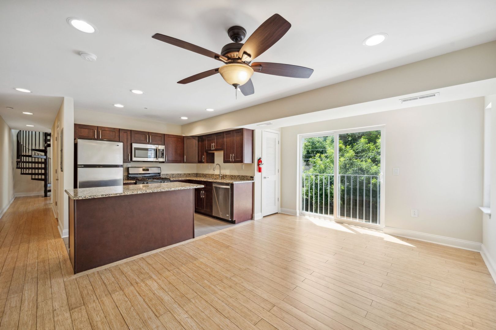 Philadelphia Apartment: 2129 N 17th St