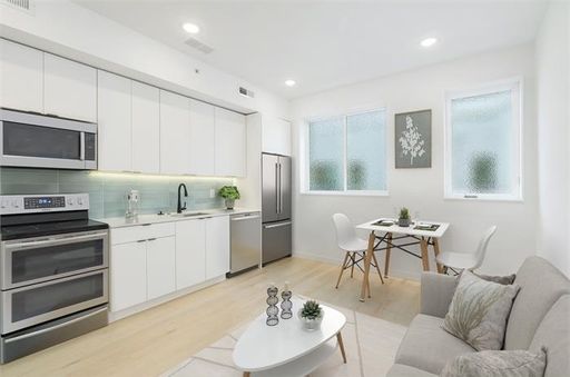 Spacious 2-Bedroom Living in North Philadelphia – 2721 N Howard St — Accepting ALL PHA voucher holders – photo 1