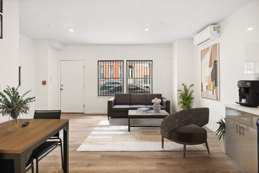 Modern 2-Bedroom Student Living at The Owl’s Nest Apartments | Fully Furnished, Steps from Campus – photo 1