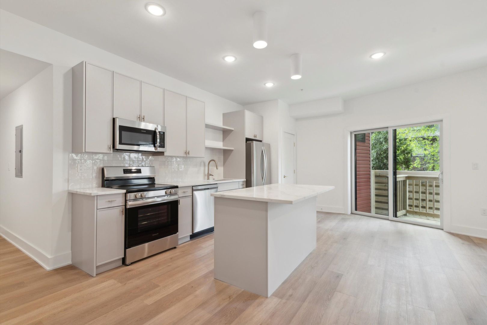 Philadelphia Apartment: 367 W Hortter St